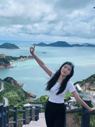 Chenli Lou